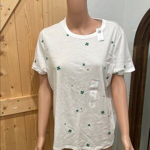 Women's White 4 leaf Clover Print T-Shirt. Lg NWT